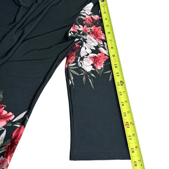 Lbisse NWT hanky floral midi dress, XL. Black,red,
Scoop,pullover,event - Picture 11 of 12